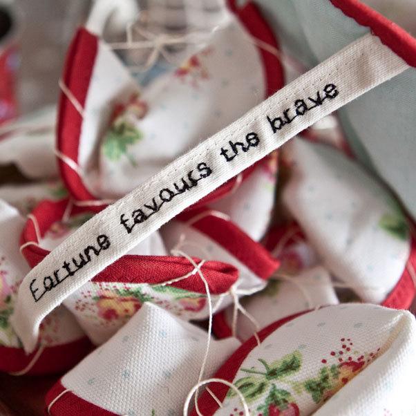 25 x personalised fortune cookie favours - 2 Green Monkeys