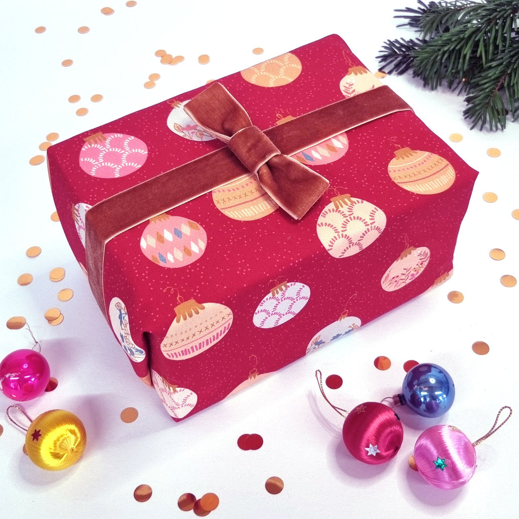 Japanese Fabric Wrapping - Red Bauble Design - 2 Green Monkeys