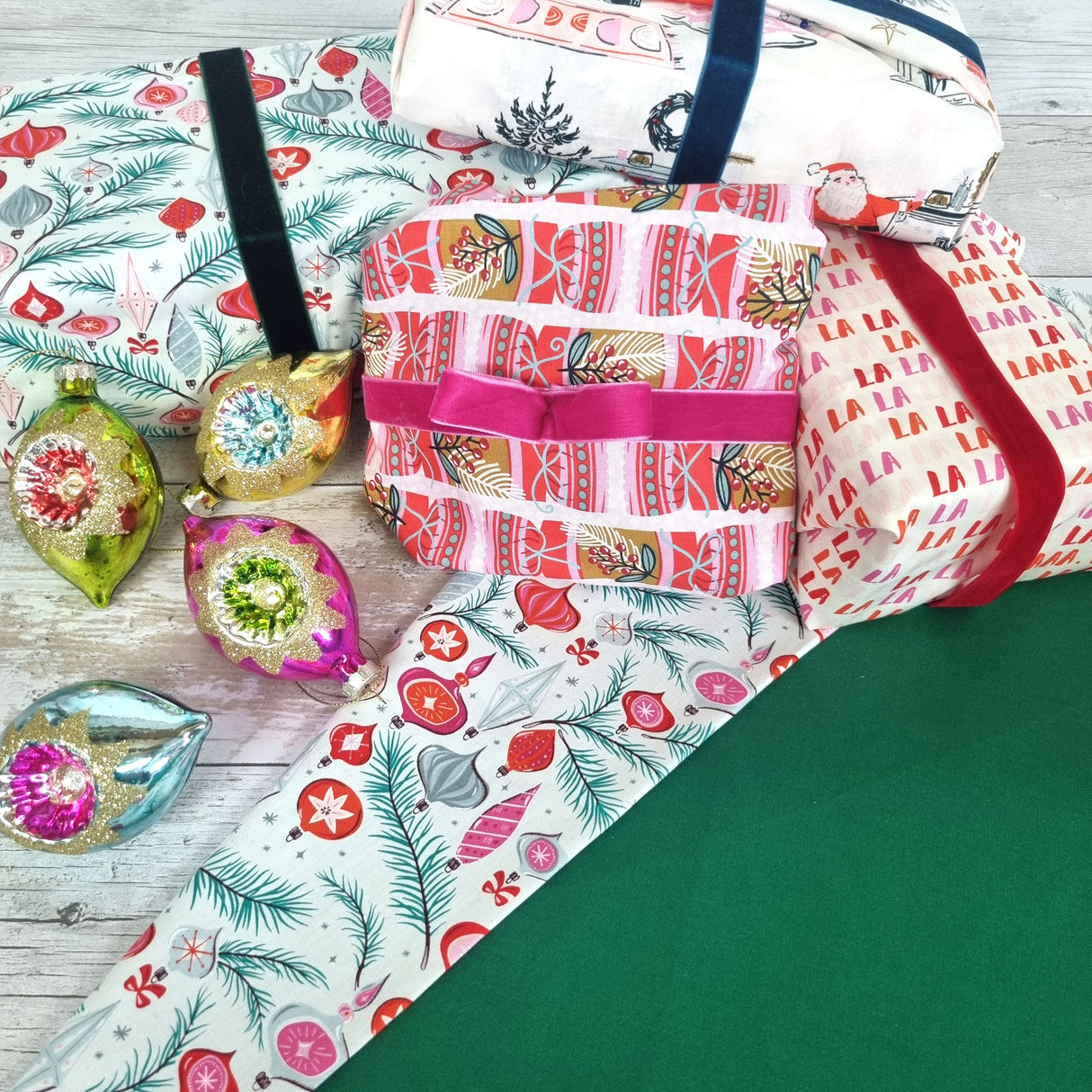 Reusable Gift Wrap - Retro Kitsch Cracker Design - 2 Green Monkeys